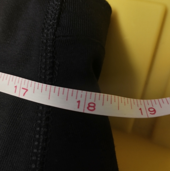 Sz 16 NWT ZIM & ZOE Active Black Crop Leggings with Eyelet Detail above Ankles - Picture 12 of 15